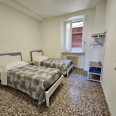 Piazza Vecchia Boutique *