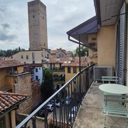 Hébergement de vacances Piazza Vecchia Boutique *