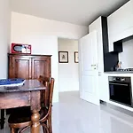 Piazza Vecchia Boutique * Бергамо