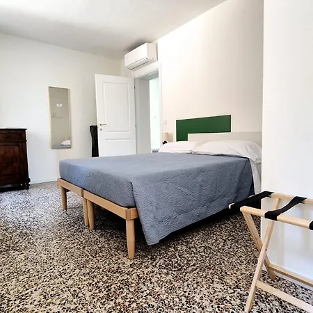 Piazza Vecchia Boutique 度假居