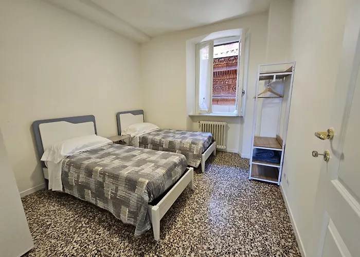 Piazza Vecchia Boutique *